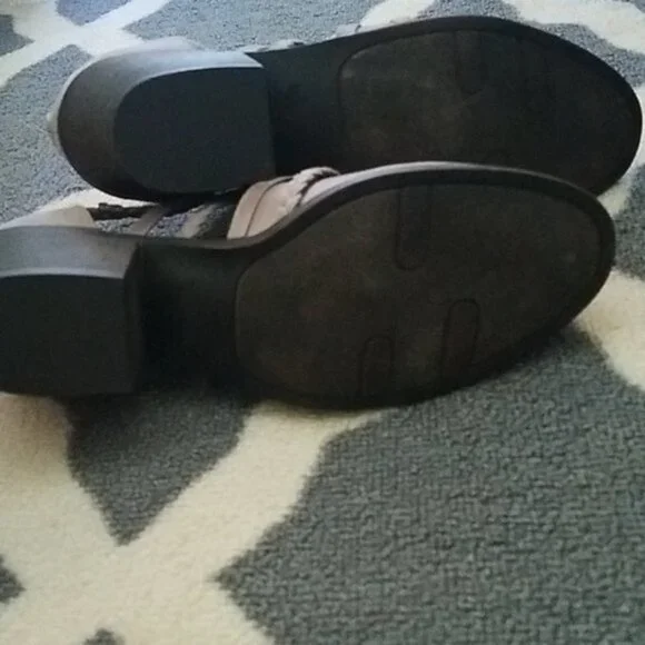 Fergalicious Braided Ankle Booties Size 8.5 New - Picture 8 of 9